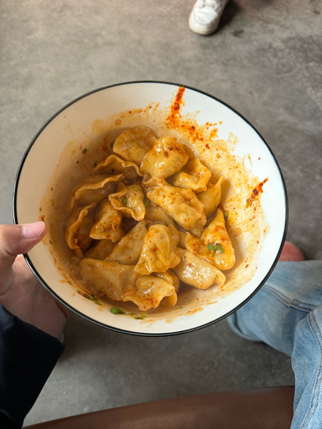 老哥们，想起过年那一顿饺子了，如今在外挂壁，四处游荡，想起妈妈做的饭了，泪水打湿52 / 作者:土包子太多 / 