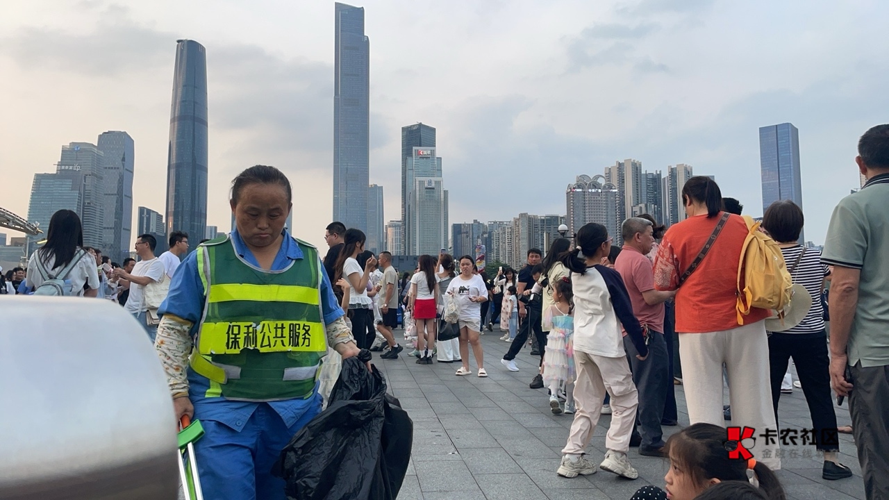 多多怎么延迟收货 快到期了老哥们！
一直申请售后？

35 / 作者:王思聪！ / 