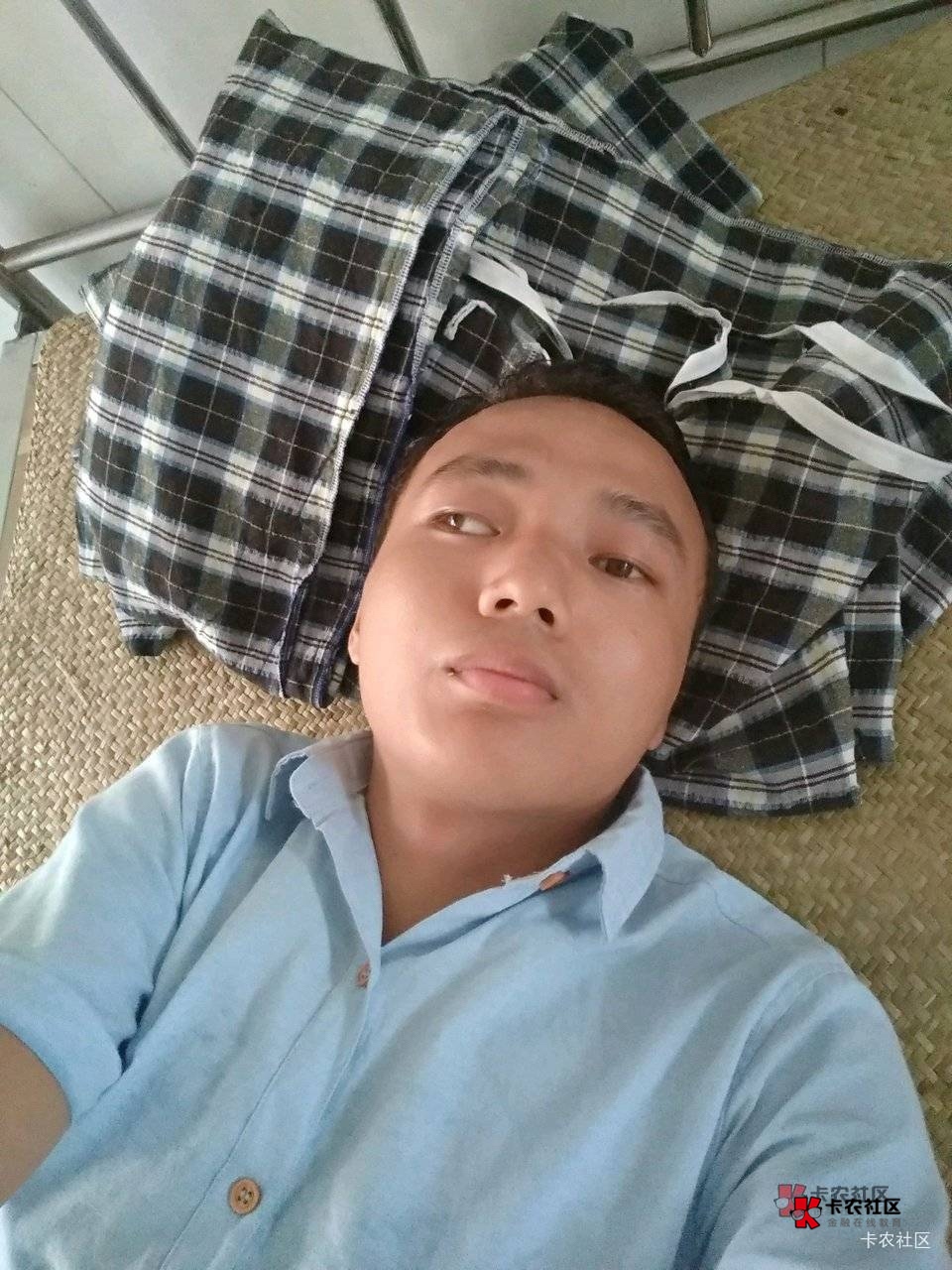 今天老哥们个个发票吃的满嘴油。羡慕了。人人几百起步。要不就是几千

32 / 作者:老哥撸老哥1 / 