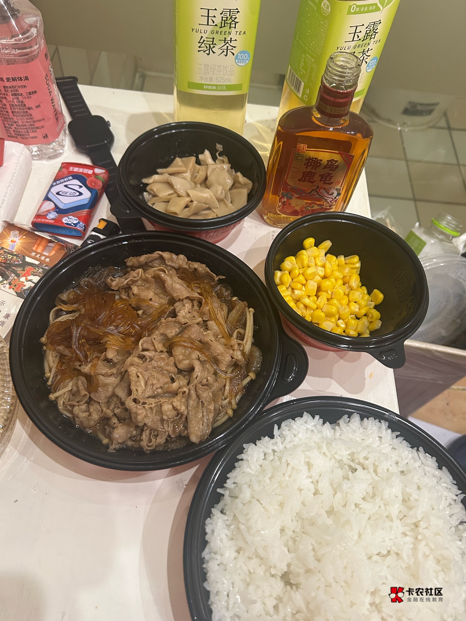 这点东西花了差不多70块钱，感觉不值啊，要不是下雨就出去申请串了



86 / 作者:口味王 / 