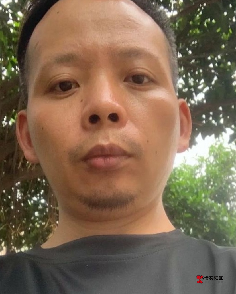 好饿  老哥救我，刚刚建行的30买了包榔子，现在肚子哇哇叫

39 / 作者:神手老马།༢ / 