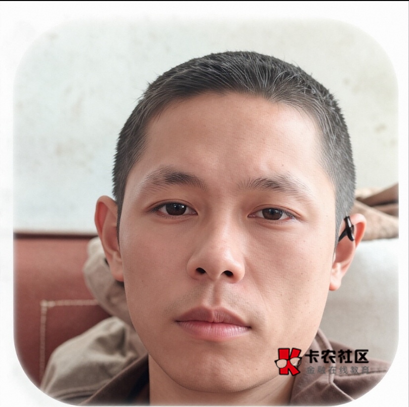 乔龙  乔大帝 不喜欢名牌包包，喜欢自制黑色熟料透明胶捆绑的手提袋，这样送人更有牌43 / 作者:神手老马།༢ / 