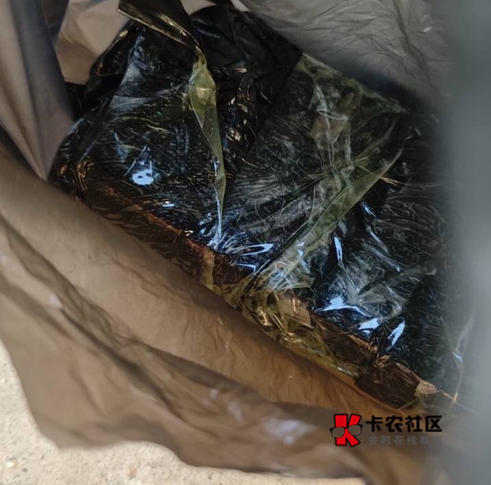 自取 懂得都懂

81 / 作者:神手老马།༢ / 