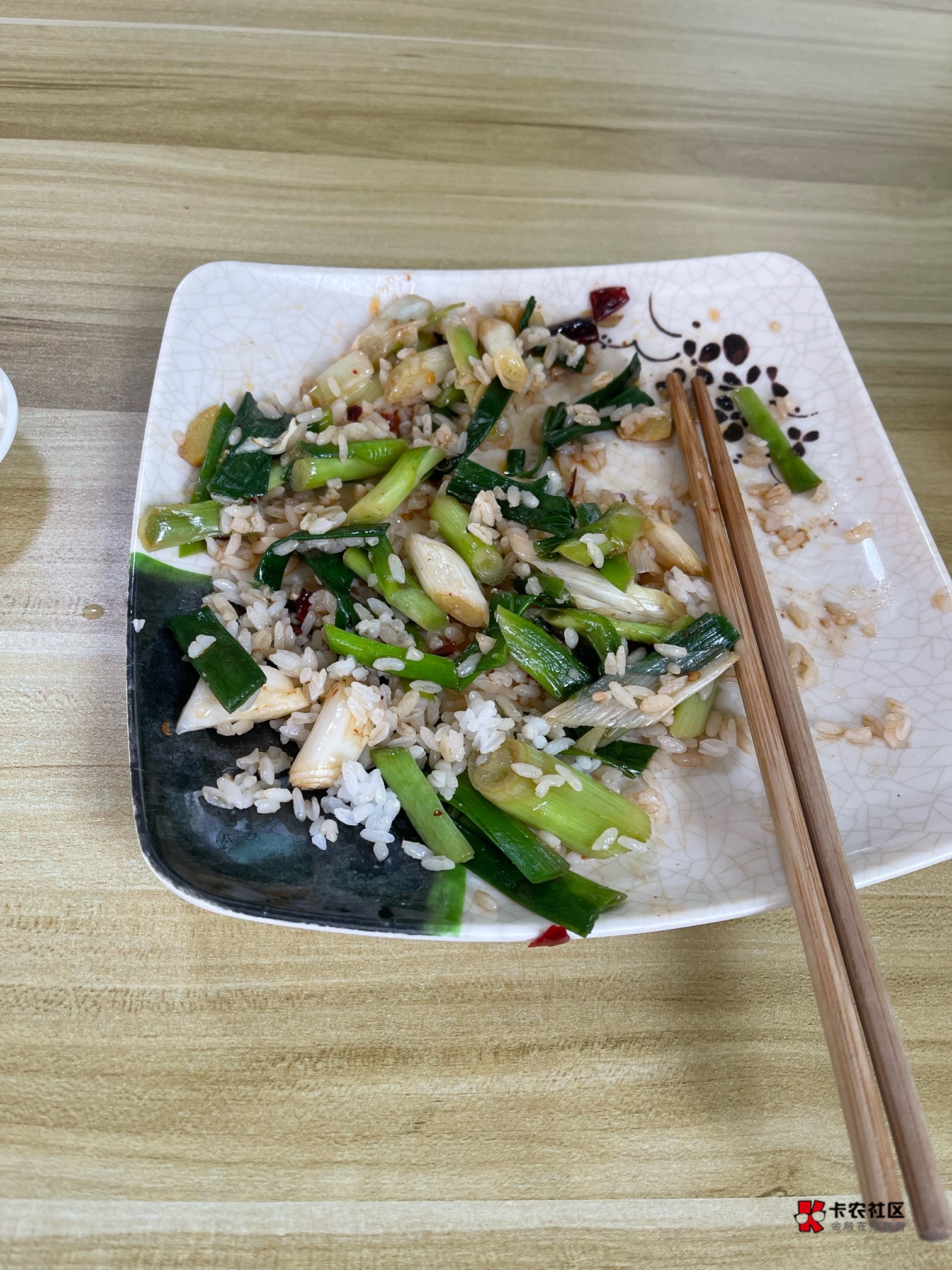 重生之：我在卡农上班，每天申请毛200以维持一天的住宿+吃饭+抽烟+水的需求，晚上出去13 / 作者:包罗万象TM / 