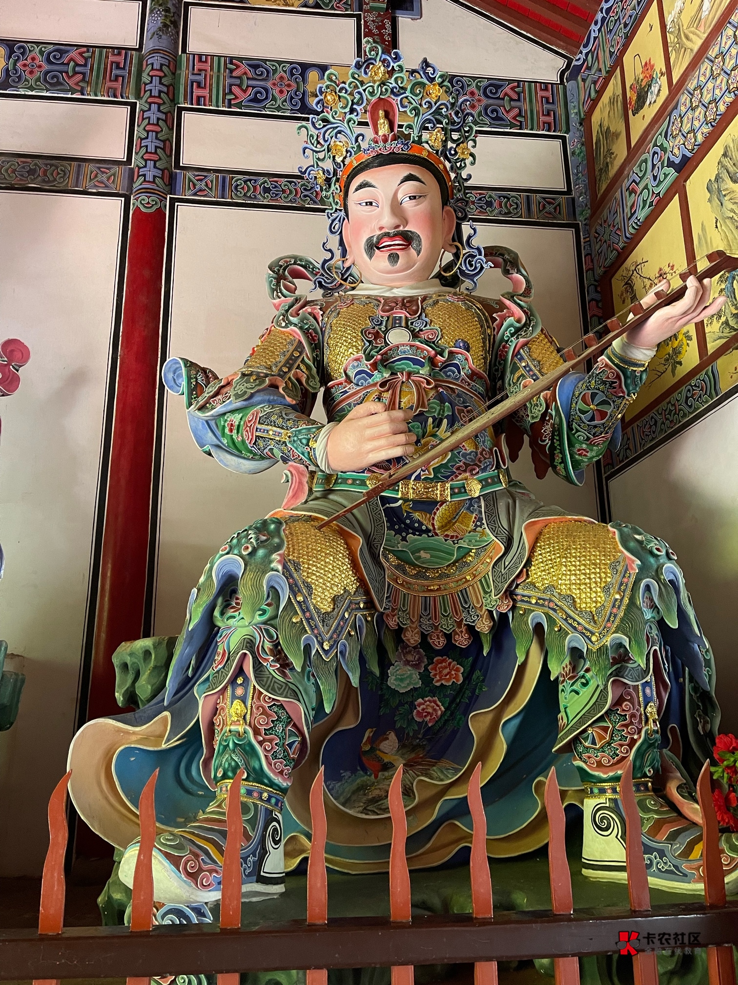 上什么破班！当什么奴隶，爬山老哥们，有氧运动弄起来。



18 / 作者:包罗万象TM / 
