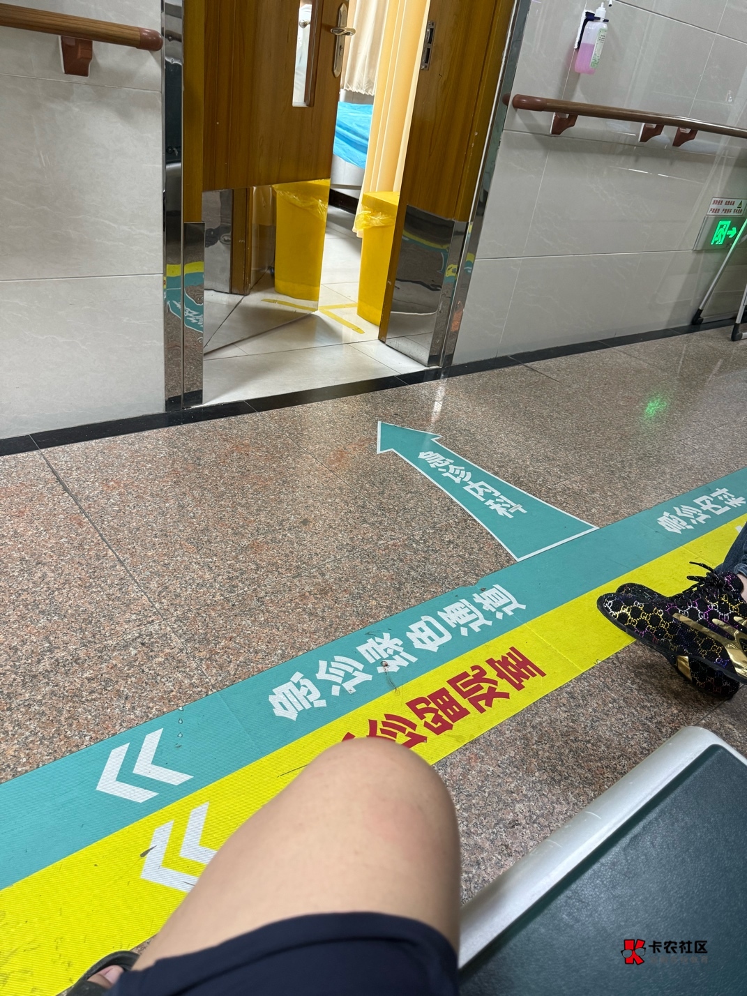 老哥们又进医院了心脏难受直接受不了120了 低压高达150现在查了三次心电图了

41 / 作者:飞啊飞1 / 