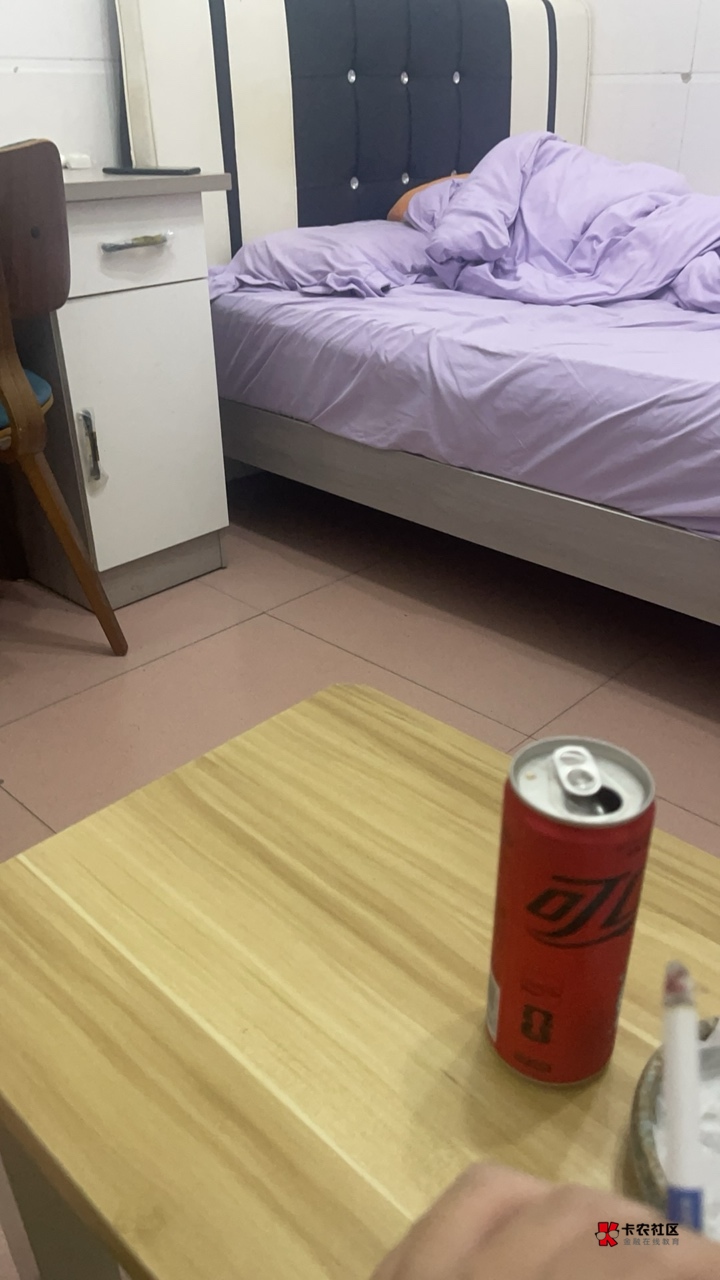 麻花手都刷呼噜皮了 卷不过老哥们 

88 / 作者:肉吃的不 / 