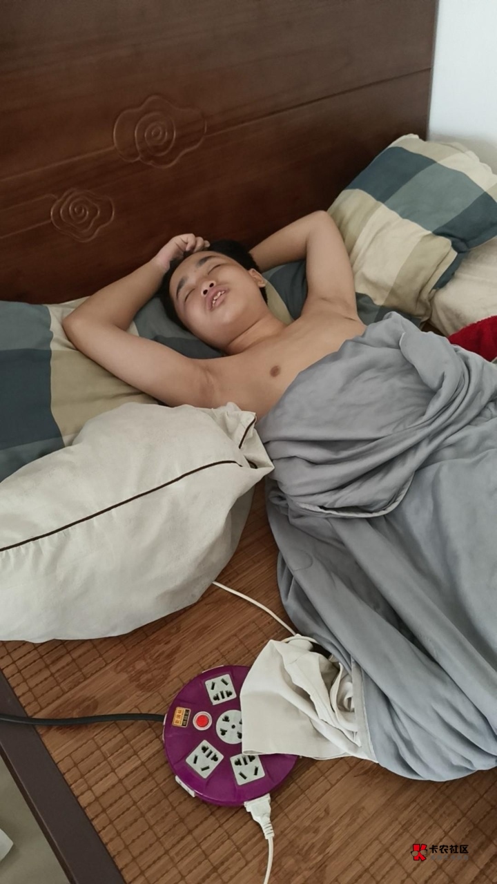 逾期想坦白了 每天日结苦哈哈的 80后初代还没有车贷房贷要还 我好羡慕可以还房贷车贷82 / 作者:刘阳112 / 