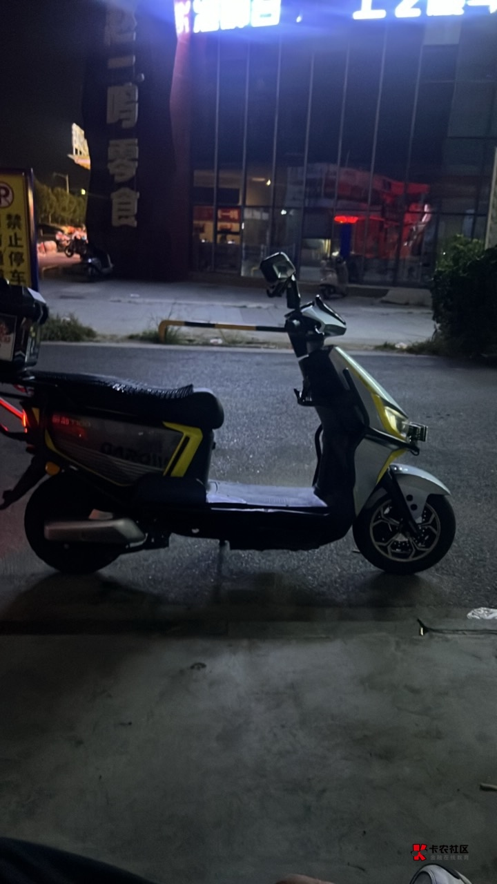 跑起来啊兄弟们。已送四十五块钱


9 / 作者:首席测试体验官 / 