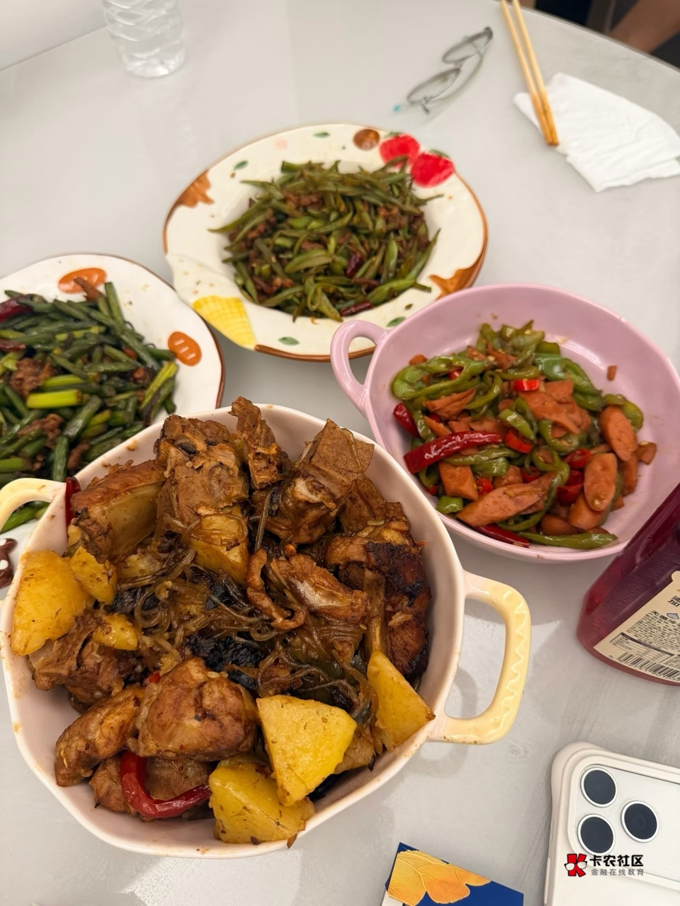 祝大家中秋节快乐老哥们先吃


42 / 作者:起个什么好呢 / 