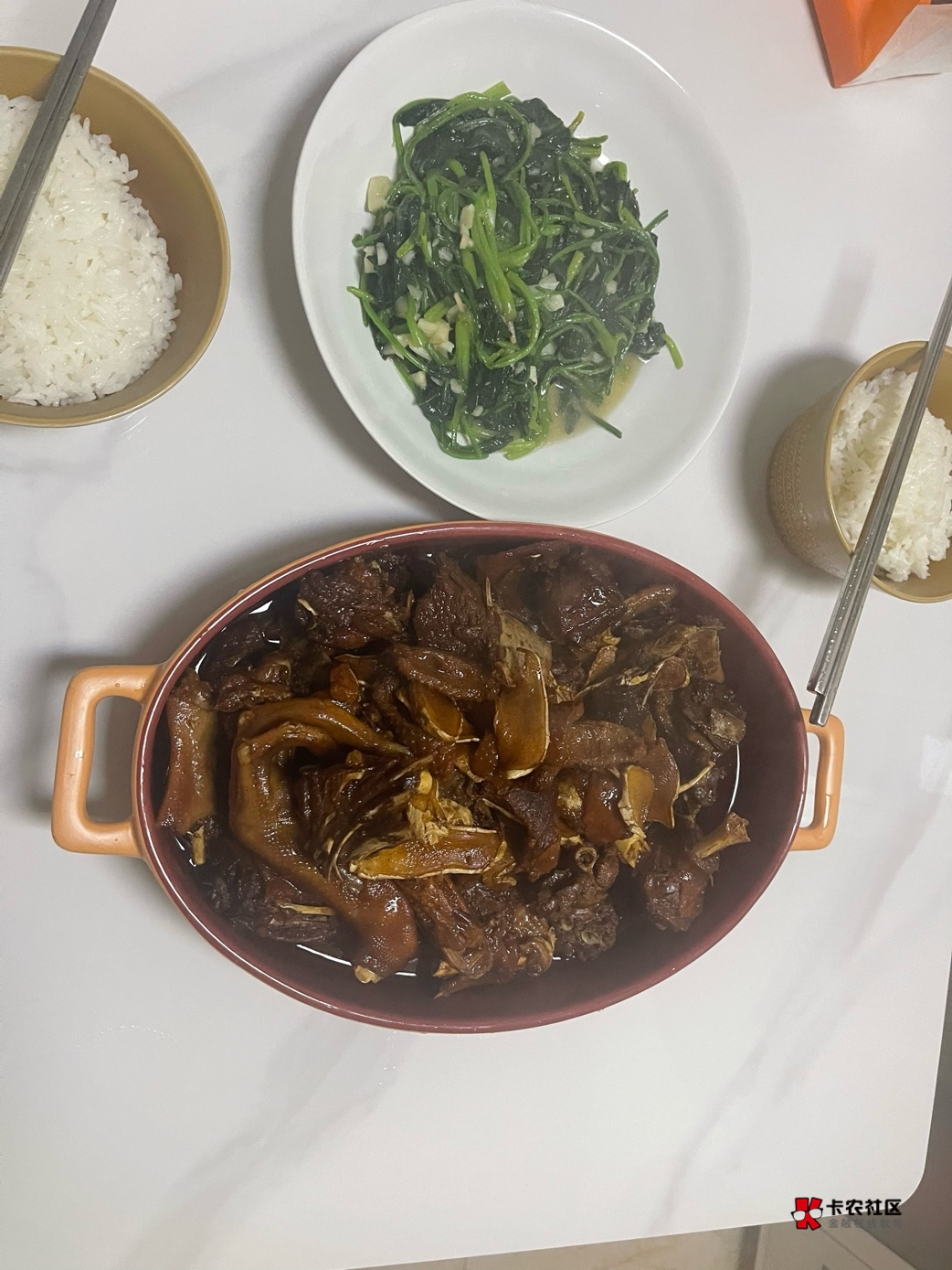 刚来卡农的时候 啥都不会 大妈都不会飞 还是单设备 单手机号 玩了两个月 再搞了个设备87 / 作者:肉吃的不 / 
