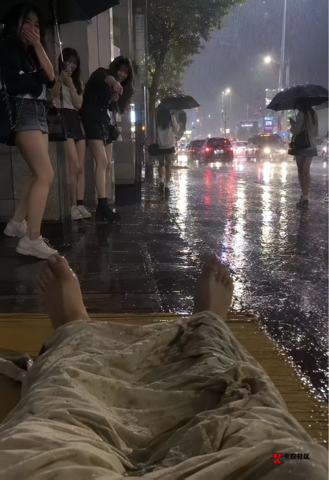 钟声响起归家的信号，该回家了老哥们


49 / 作者:广鸡周某人 / 
