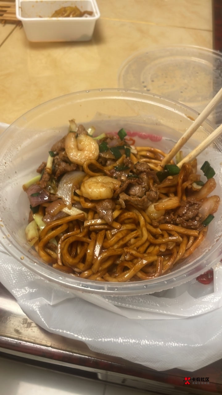 老哥们，开饭了

35 / 作者:xhjxdjk / 