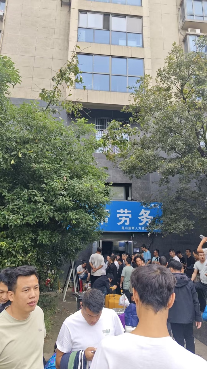 绝望了 在基地何去何从

46 / 作者:绝望的老哥。 / 